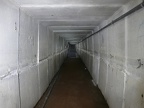 100 m langer Zugangstunnel vom Kommandantenwohnhaus