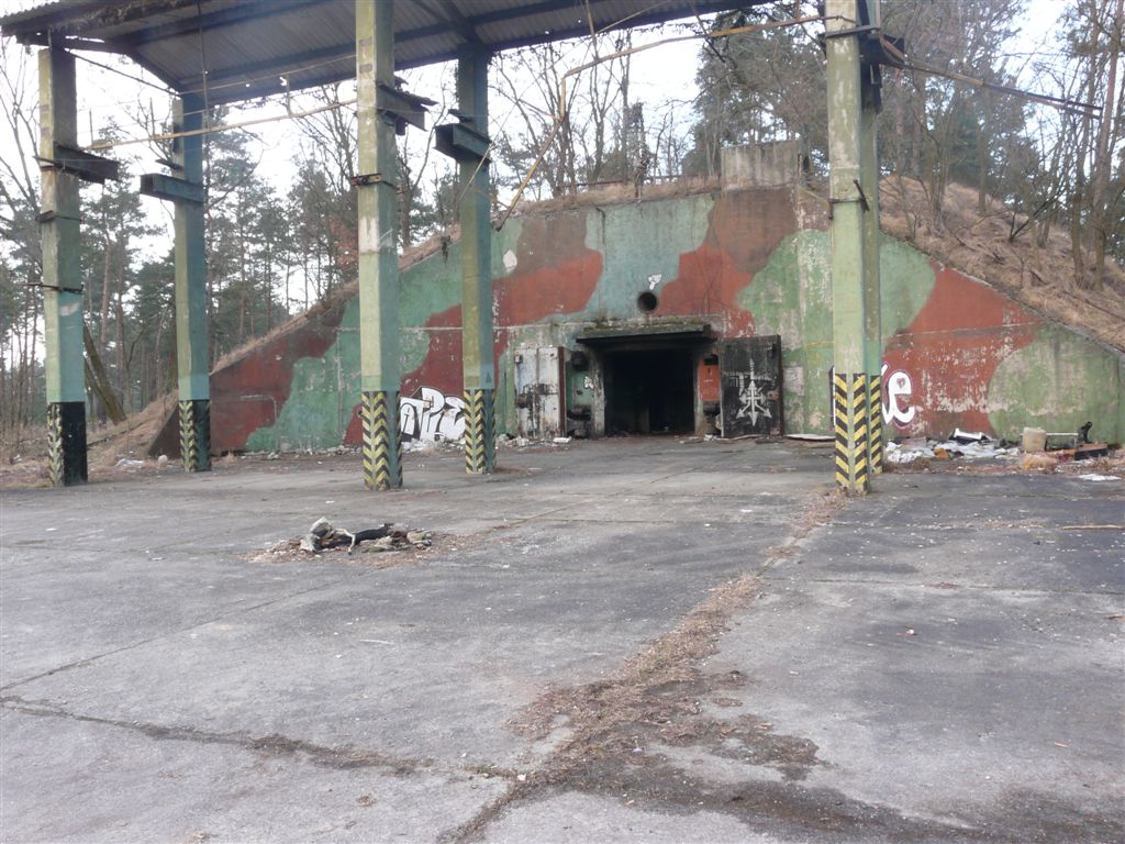 Sonderwaffenlager - Frontansicht