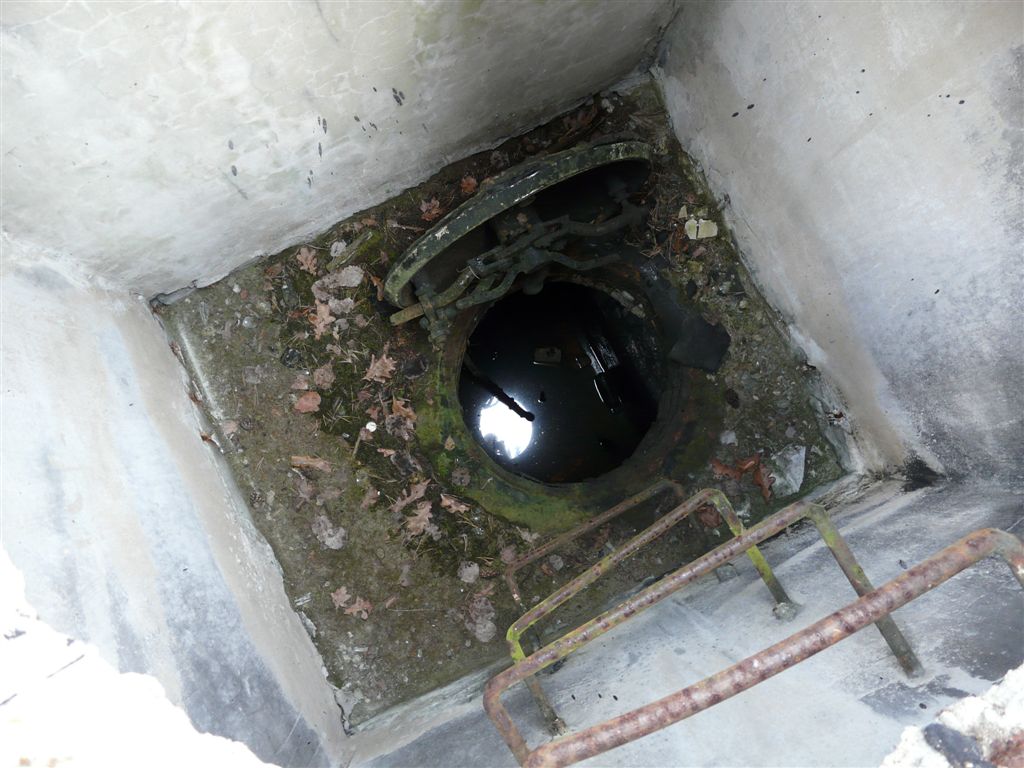 Montageschacht/Notausstieg