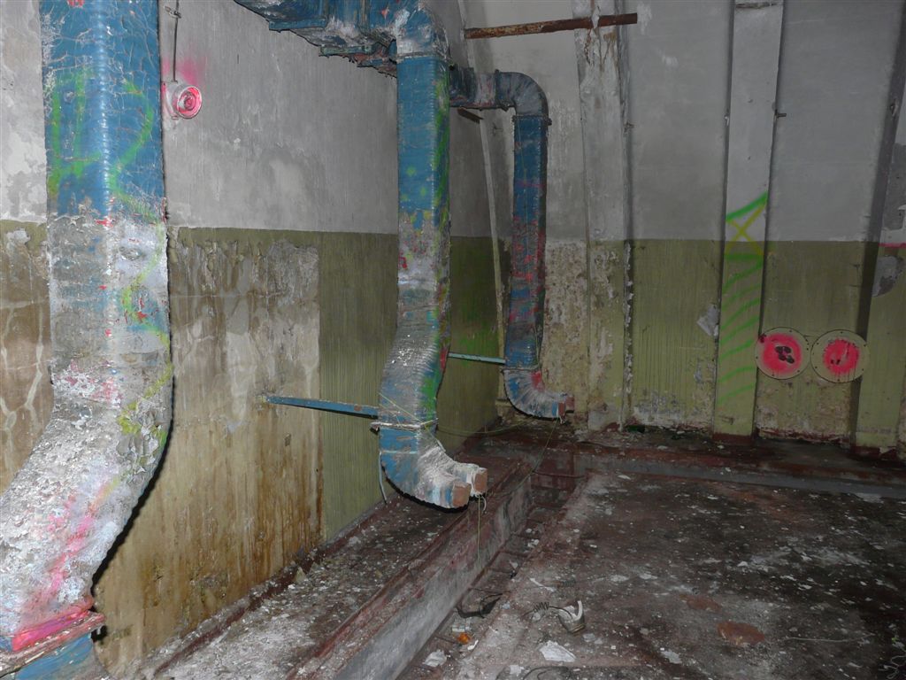 Anschlüsse für Senderkühlung