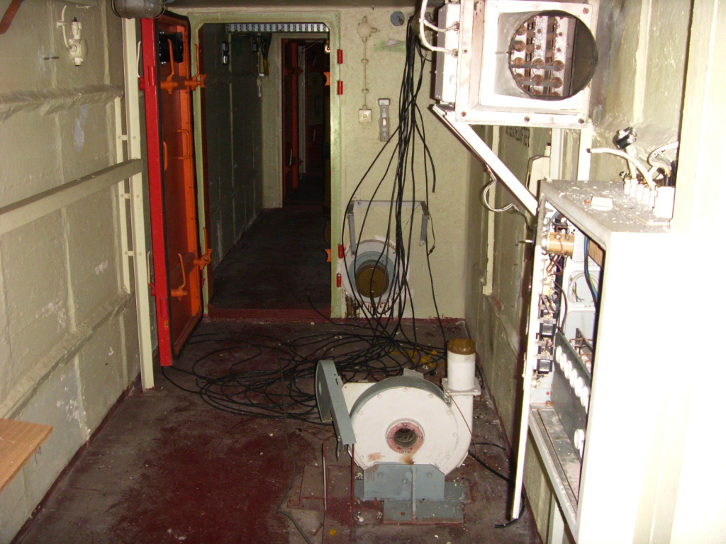 Zuluftstollen rechts