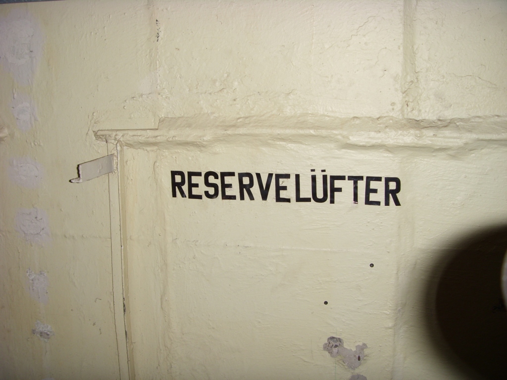 Zuluftstollen rechts