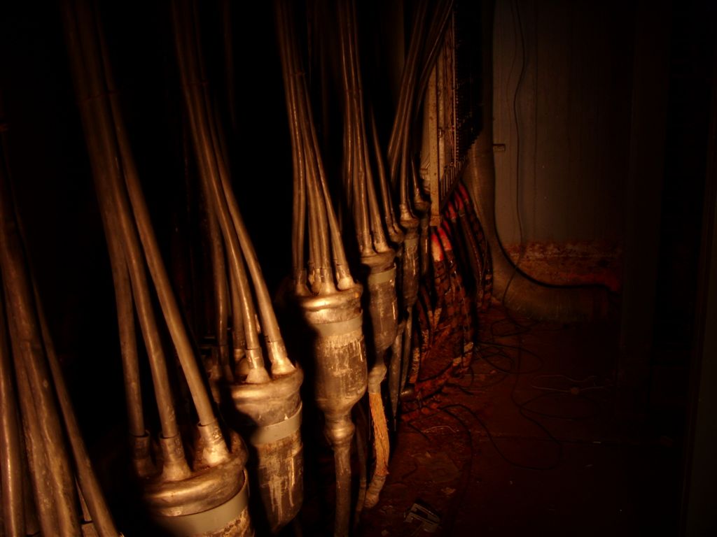 Fernmeldekabeleinführung West