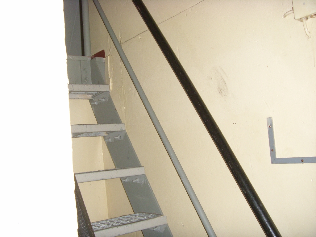 Treppenaufgang zum 1.UG FB 75 Süd des TO 44