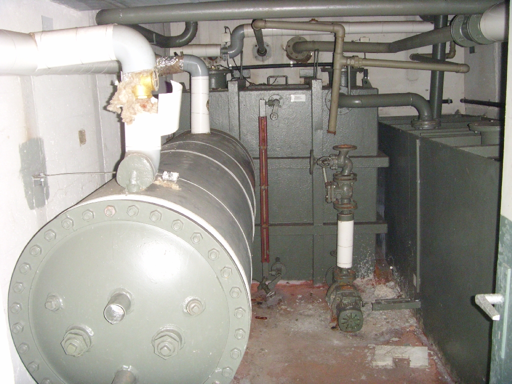 Wasserversorgung/Kälte im 2.UG Verbinder des TO 44