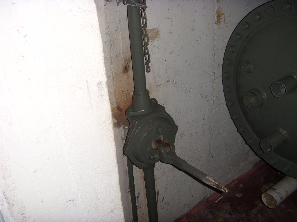 Wasserversorgung/Kälte im 2.UG Verbinder des TO 44
