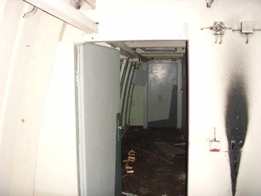 Hauptgang 2.UG FB 75 West  des TO 44