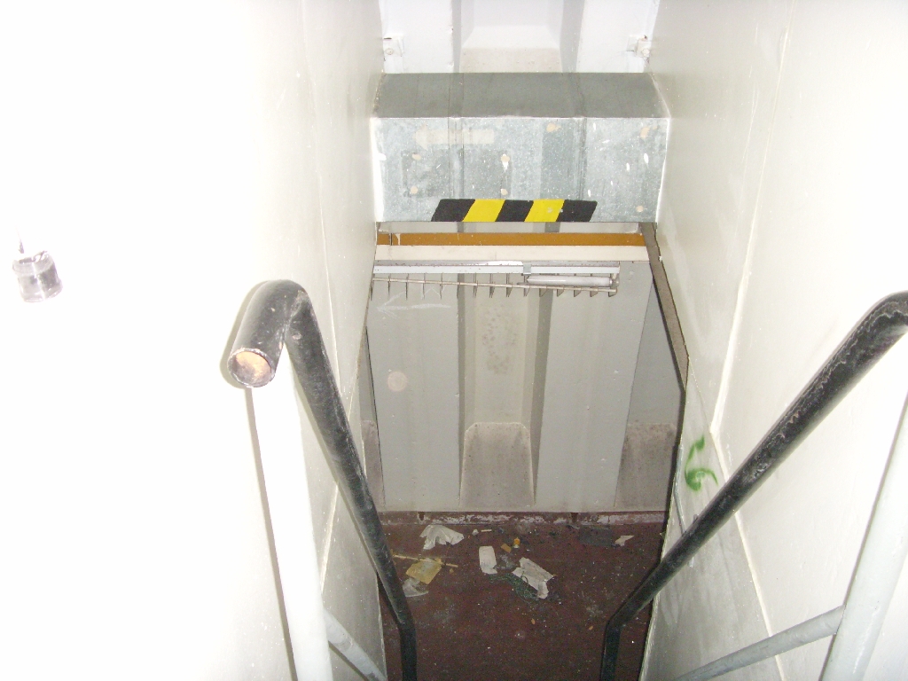 Treppenaufgang zum1 .UG FB 75 Nord des TO 44