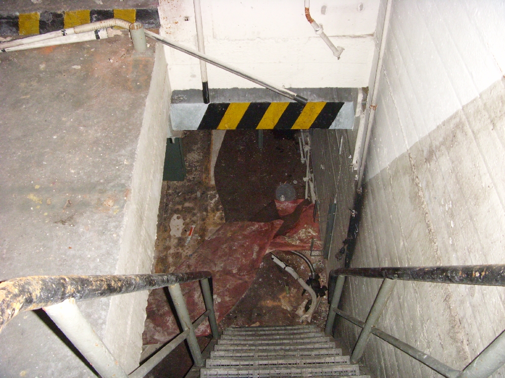 Treppenabgang zum 2.UG des TO 45