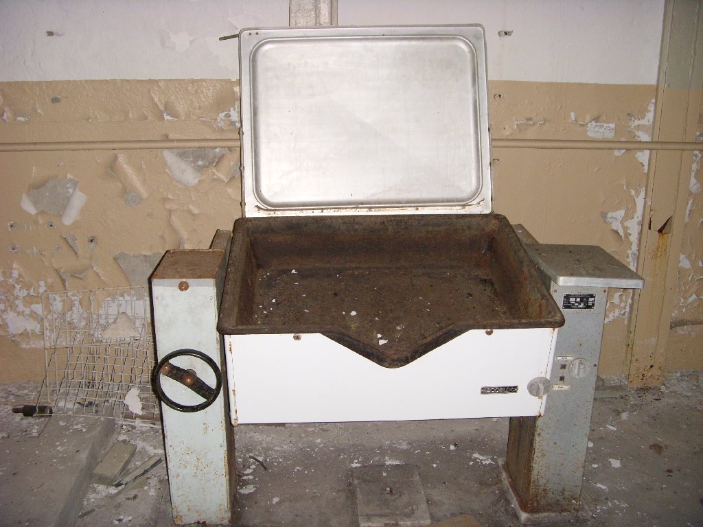 Komplex aus 6 FB-3 + Monolith