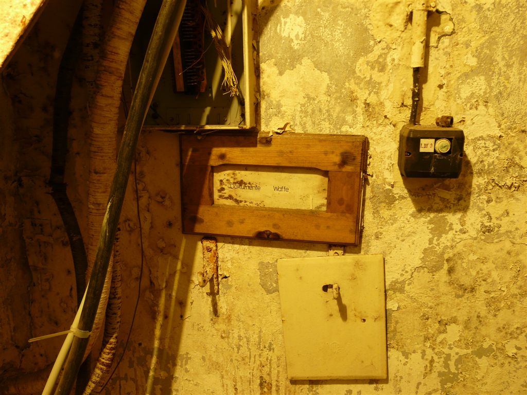 Schleuse Zugang Altbau