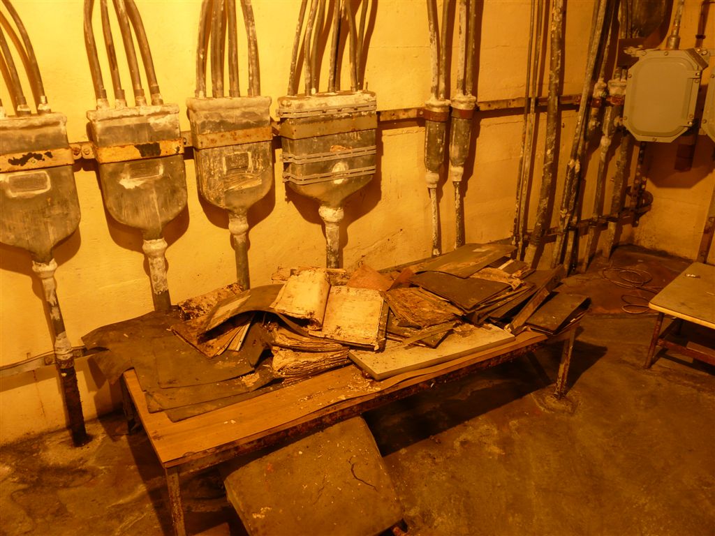 Üst 2 Fürstenwalde, Schäden durch Betonverfüllung