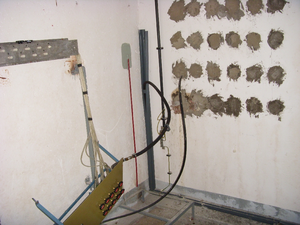 Technikraum Kabel Drucküberwachung