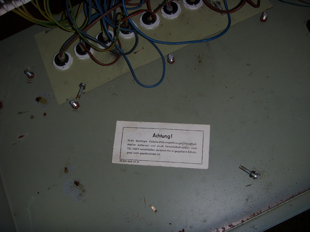 Technikraum Kabel Drucküberwachung