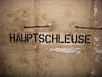 Hauptschleuse links