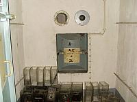 Sanitär links/Notausgang