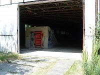 Tarnbaracke mit Zugang