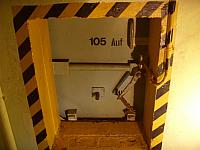 Notausstieg/ Zugang Antennenlager